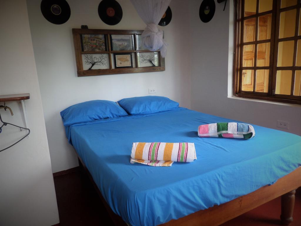 La Familia Guest House And Natural Farm Πορτ Αντόνιο Εξωτερικό φωτογραφία